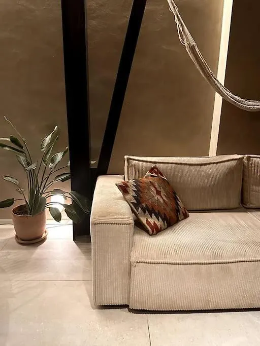 Modern Canal-Side Loft With Private Garden ميلان 0*,  إيطاليا