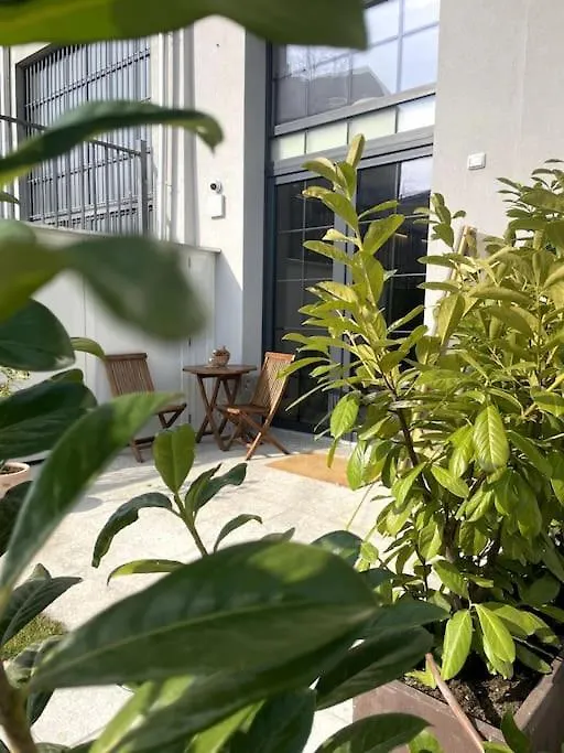 Apartment Modern Canal-Side Loft With Private Garden Milan